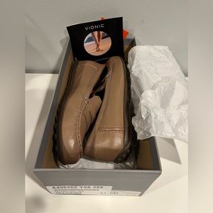 Vionic Marcy Women's Slip-on Loafer Sz 11 Brownie NIB